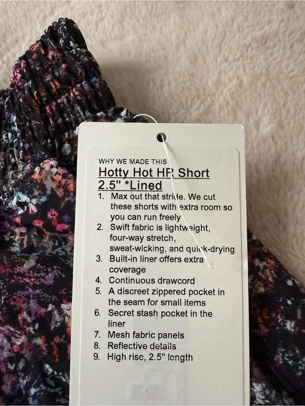 NWT Lululemon Hotty Hot HR Short 2.5” Floral Spray Multi/Black Size 6